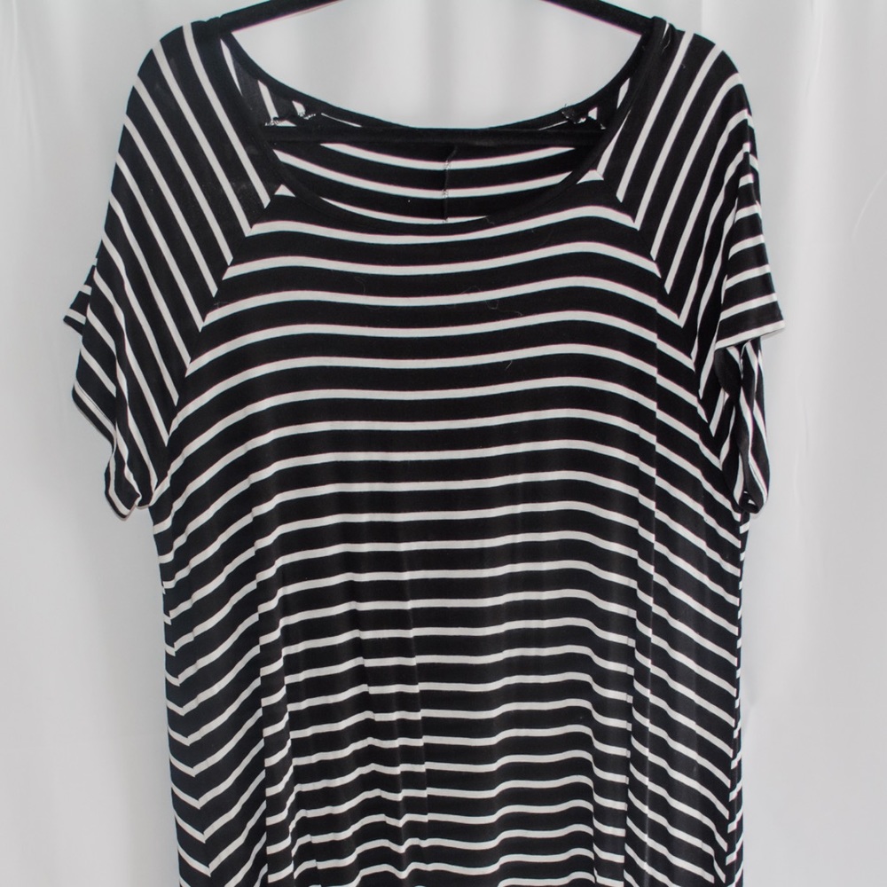 Short sleeve shirt
